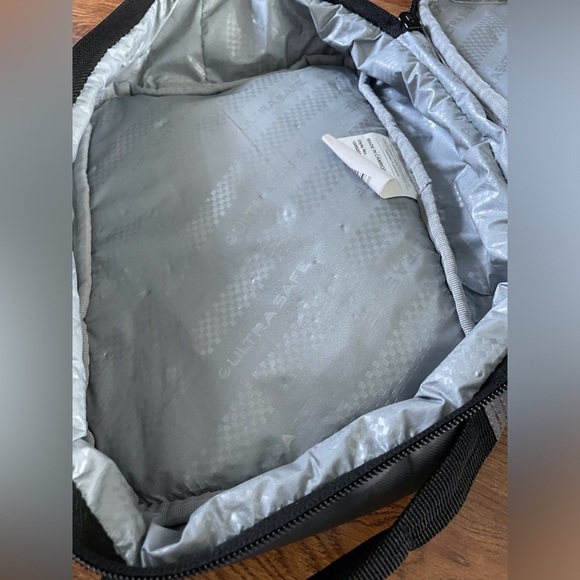 Gray Lunchbox - Picture 4 of 4